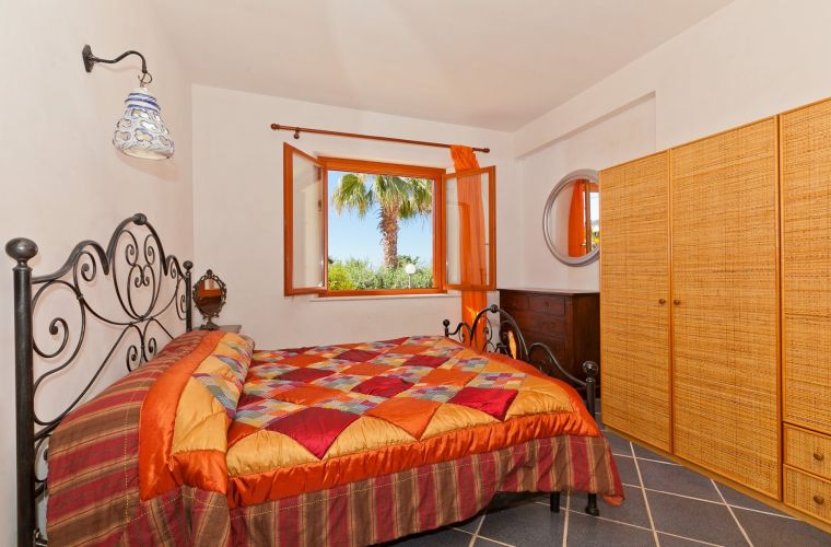 This room is great place to "dream", surrounded by large windows overlooking the sea of San Vito Lo Capo and Monte Cofano that stretches out into the sea. St