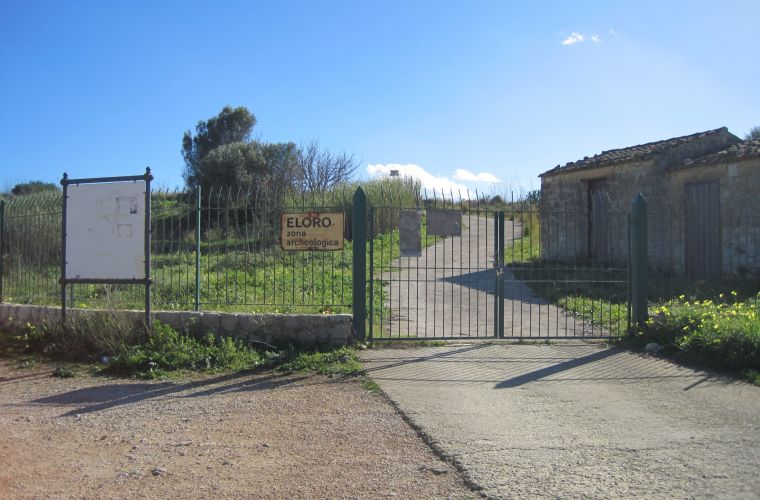 Eloro: entrance of the settlement