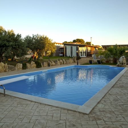 The pool and the house