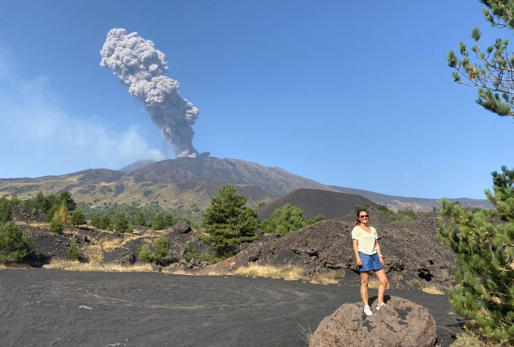 Etna tour with wine tasting and meal