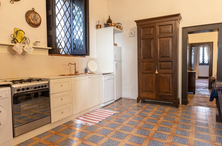 Prestigious old Sicilian tiles