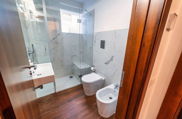 Bathroom by the double bedroom