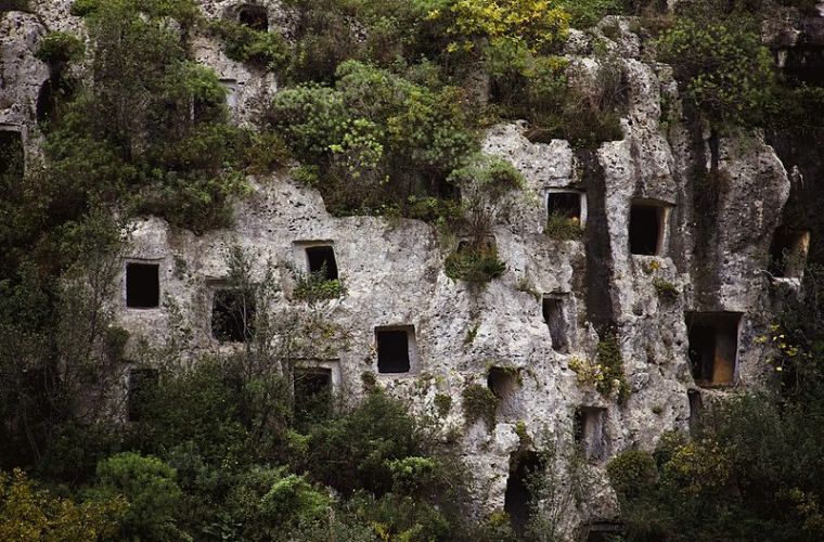 Pantalica, Unesco's: 80 kms away