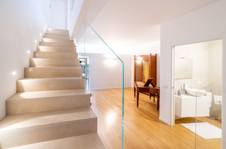 The sleeping area is on the ground floor