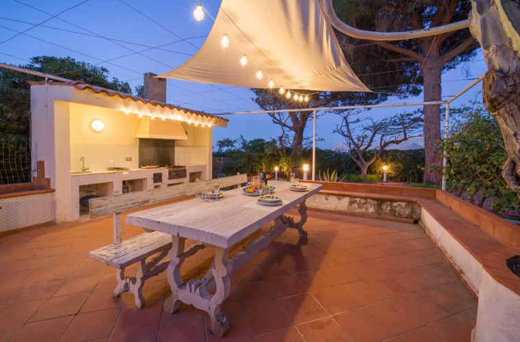 The stunning BBQ area