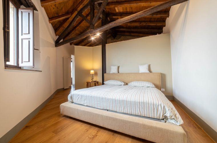 Main unit: double ensuite