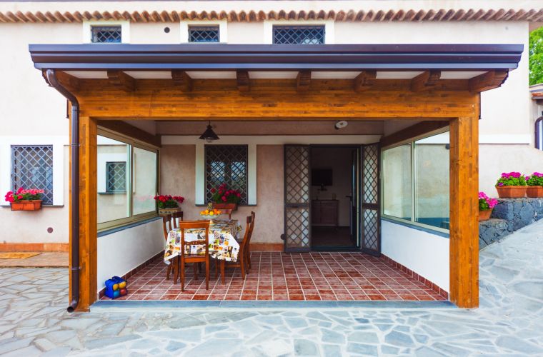 From the pool to the house