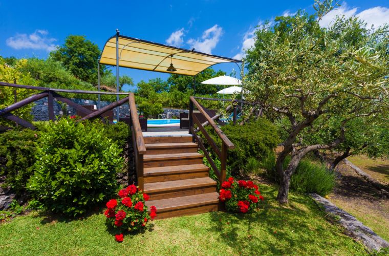 Staircase to the pool