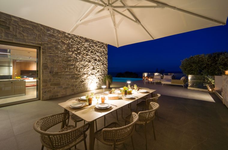 Dining at Mamma Luna Rossa