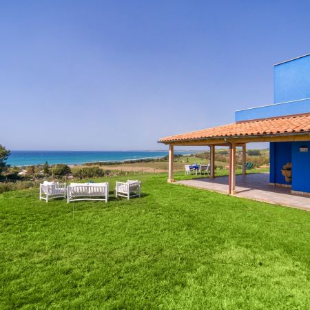 A meal by the sea