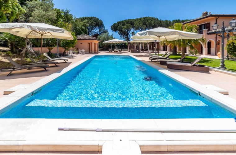 Pool, patio, lounge, deckchairs