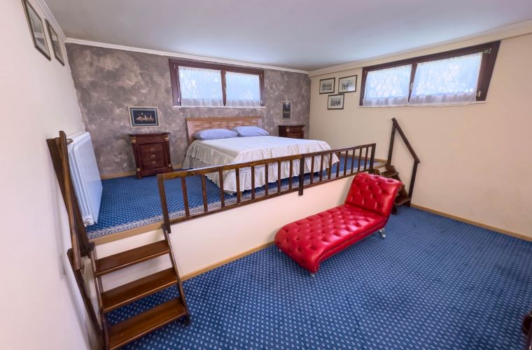 Ground floor: double