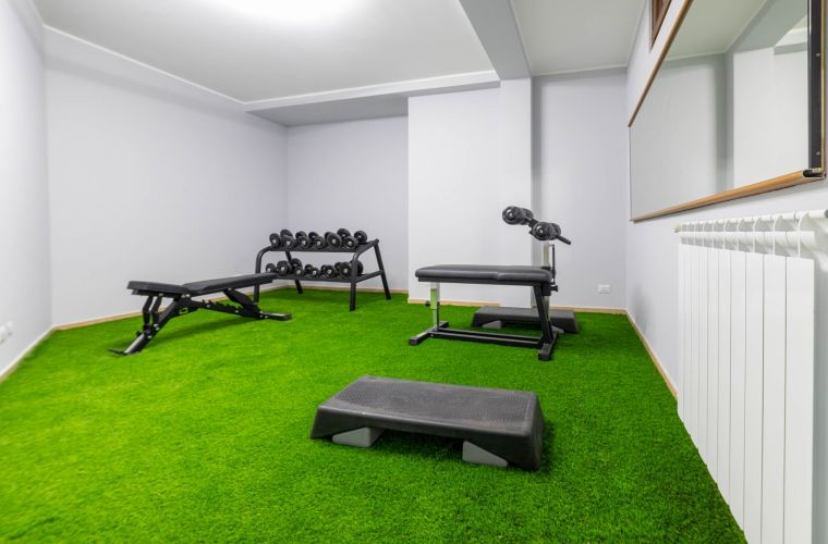 Mamma Maranzina never ceases to amaze, and in the basement, there is a wonderful games room, a fitness area, and a sauna!