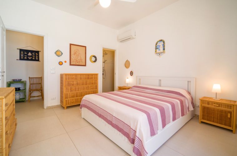 En-suite facing the sea