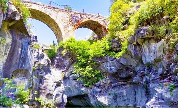 Serravalle bridge