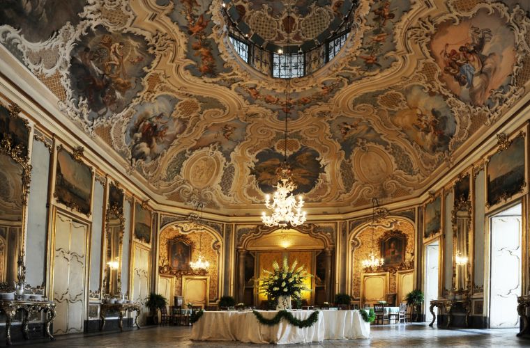 Prestigious wedding in a Baroque style palace in Catania