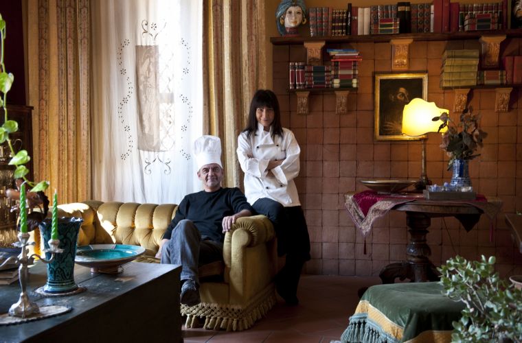 The writer Giovanni Vallone and the chef Silvana Recupero will support your wedding: even if you don't need a journalist or a chef!