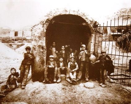 Are you searching for your Sicilian ancestors?  WE’LL FIND THEM!  Trace back your Sicilian family roots…